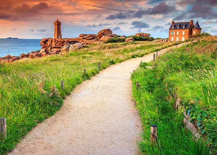 Se balader le long de la côte de Granit Rose 3